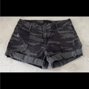 Sanctuary Women's Distressed Camo Cuff Shorts — Size 28